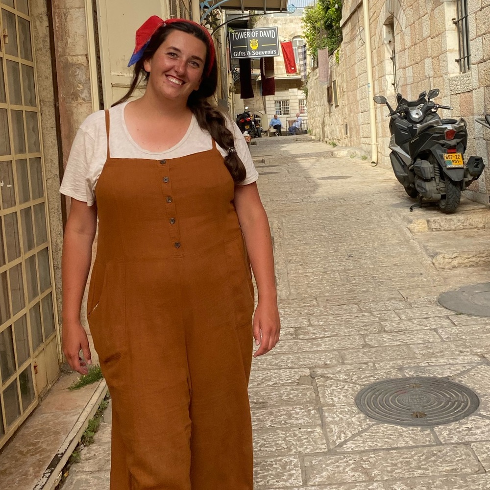 Meet your Posher, Anne